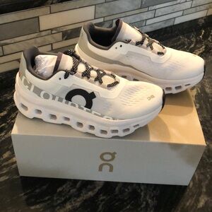Brand new Women’s On Cloudmonster